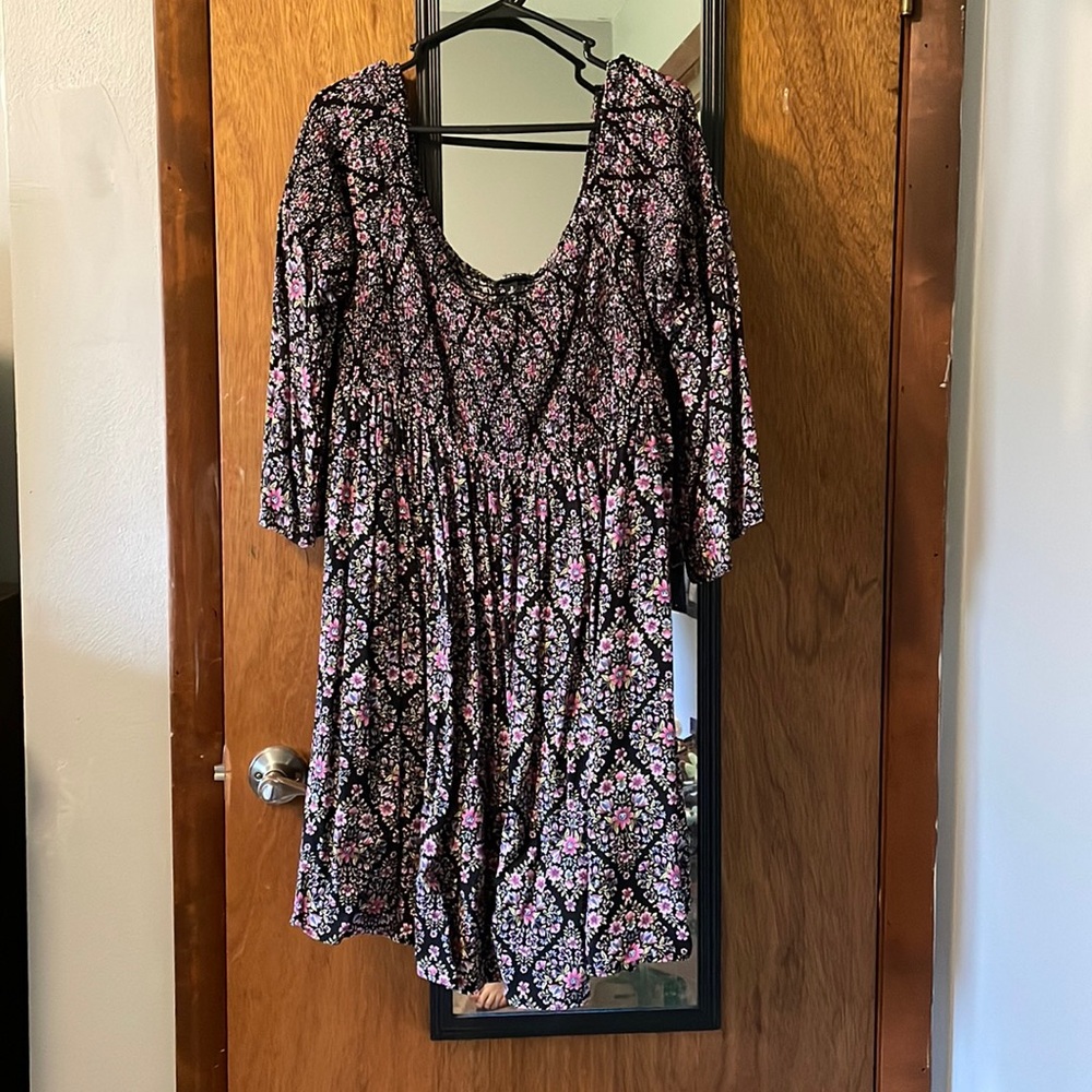 Beautiful Torrid off the shoulder floral dress